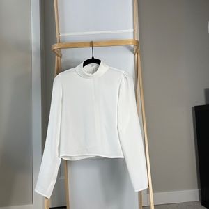 Aritzia babaton blouse
